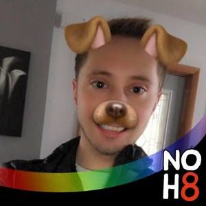 Meet your Posher, Dennis